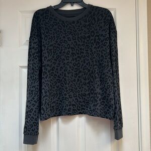 Victoria Sport Animal Print Crew Neck Sweatshirt-Size M  NWOT